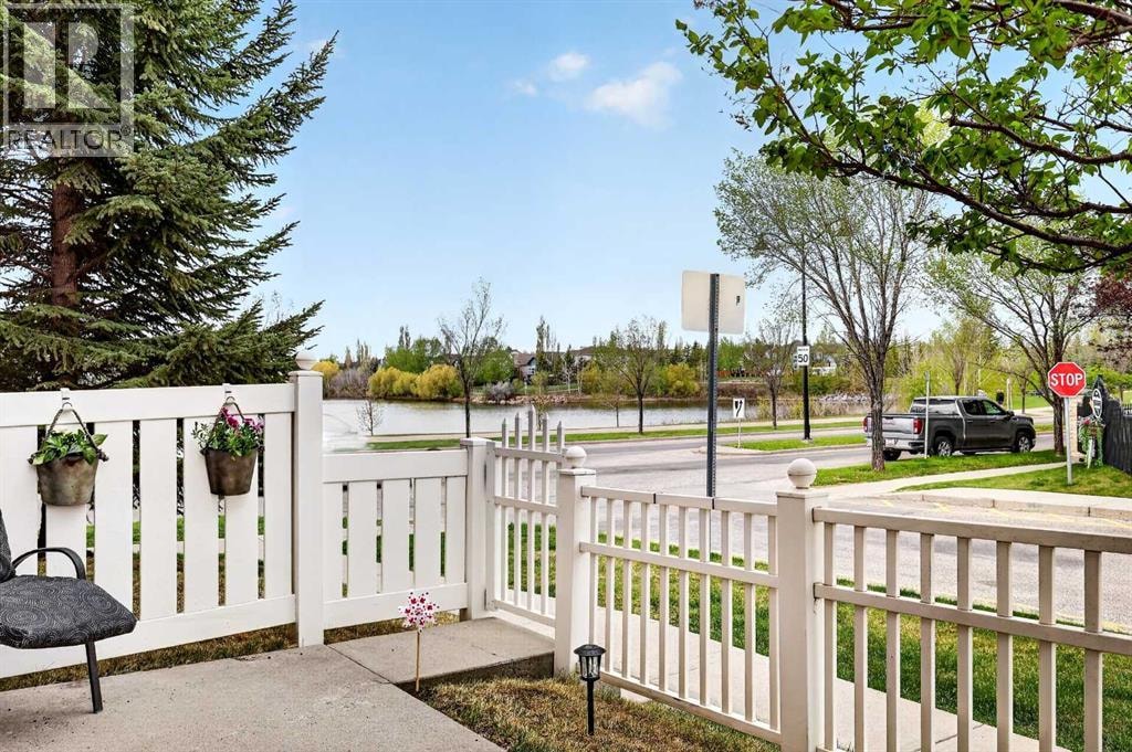 140 Promenade Way SE — photo 1
