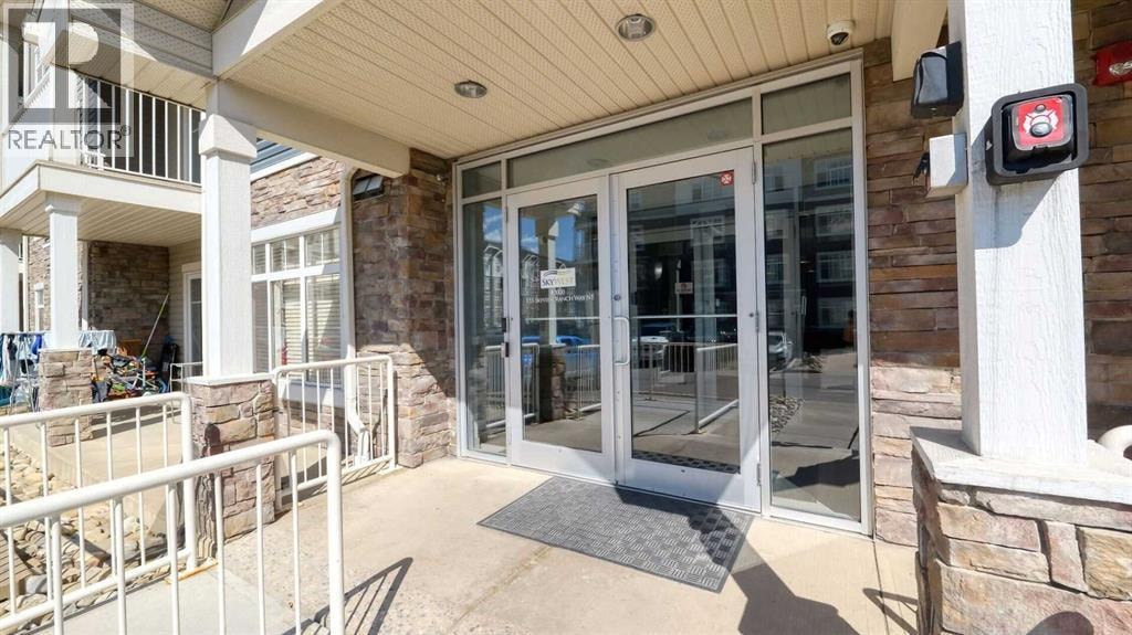 2201, 155 Skyview Ranch Way NE — photo 3
