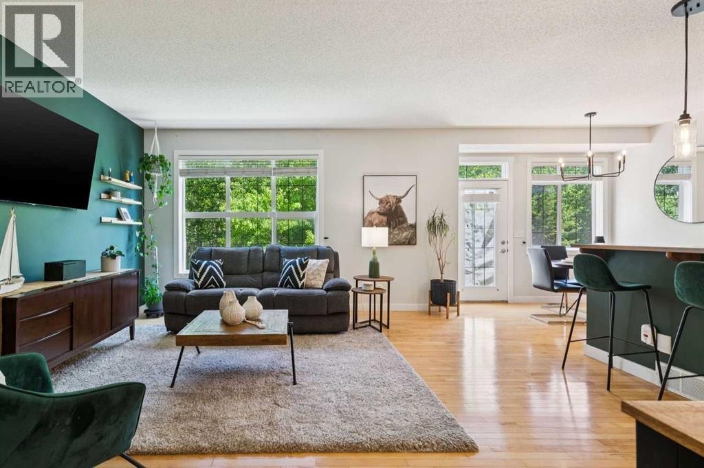 344 Rockyspring Grove NW