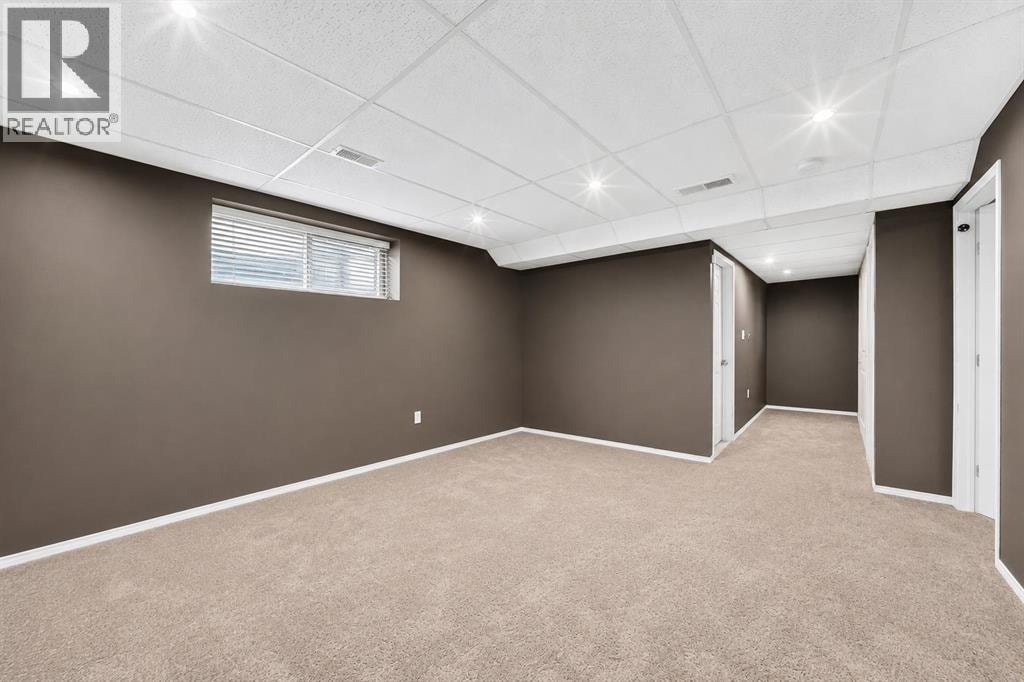 24 Brightonstone Gardens SE — photo 29