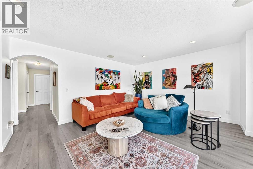 24 Brightonstone Gardens SE — photo 26