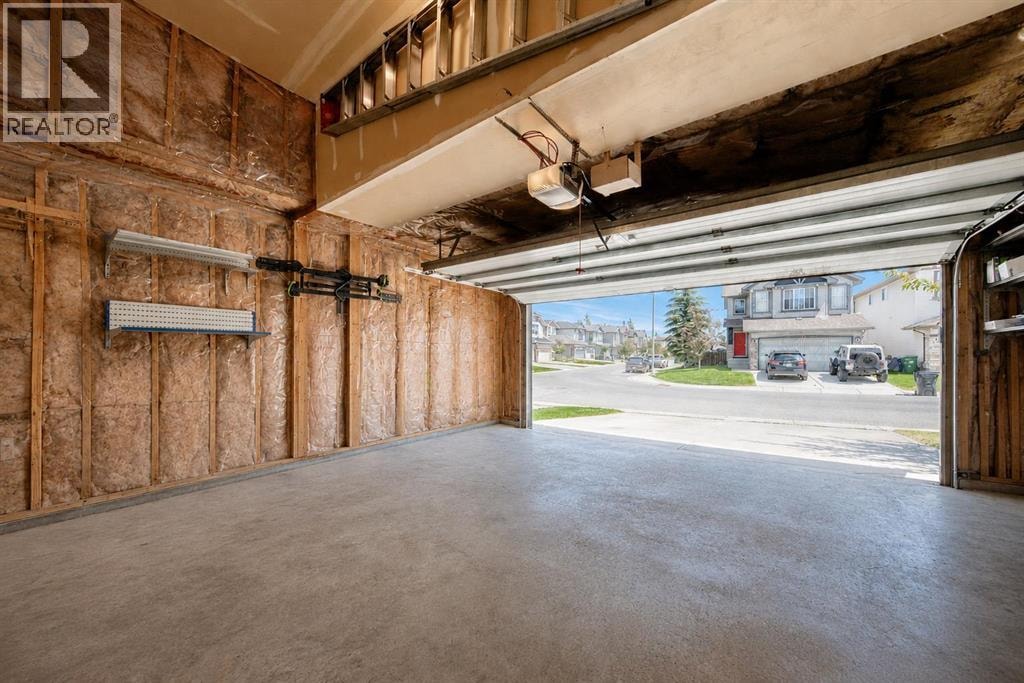 24 Brightonstone Gardens SE — photo 32