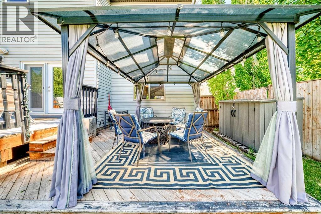24 Brightonstone Gardens SE — photo 35