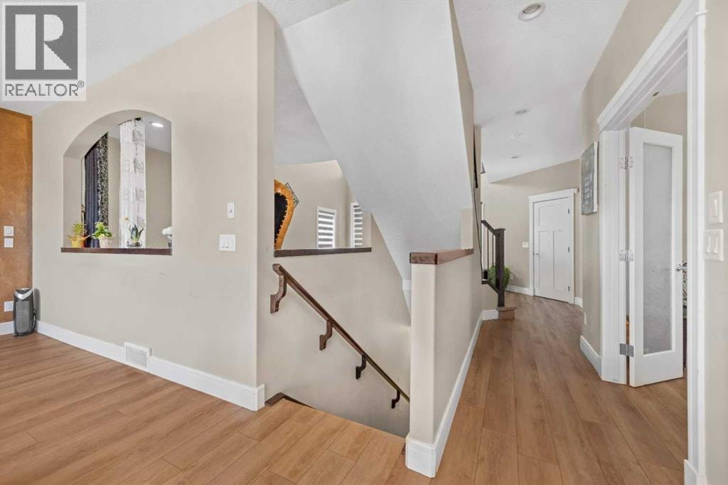 30 Saddlelake View NE — photo 8