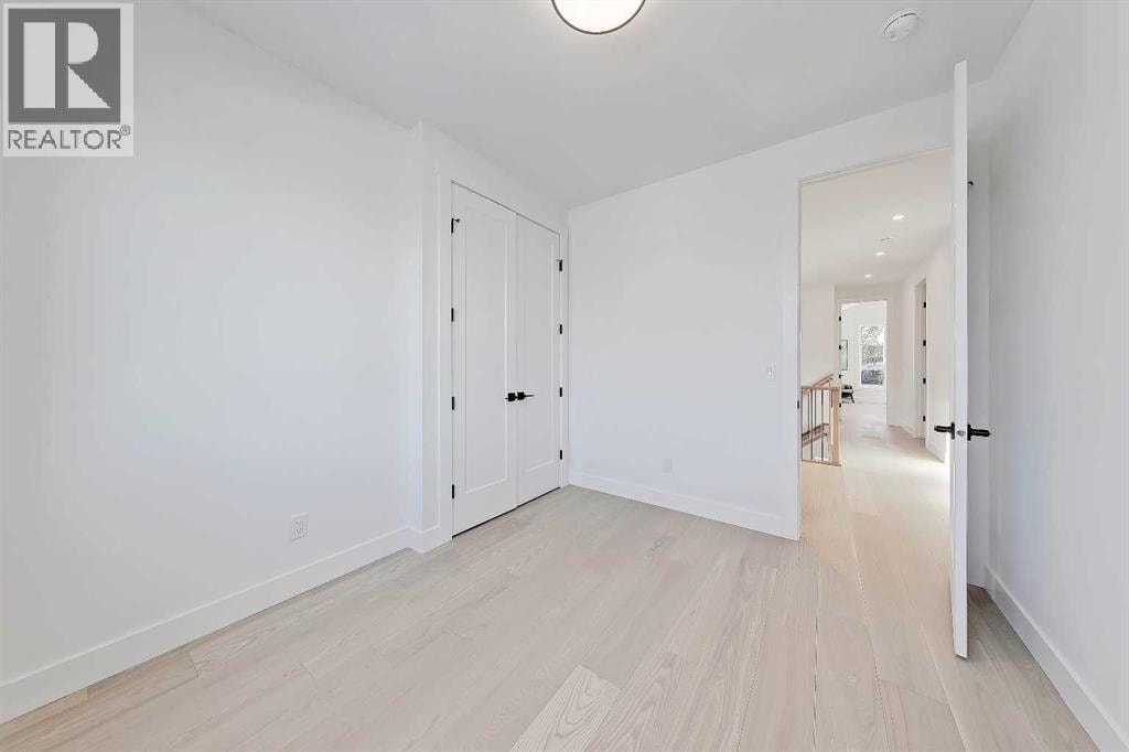 3538 43 Street SW — photo 29