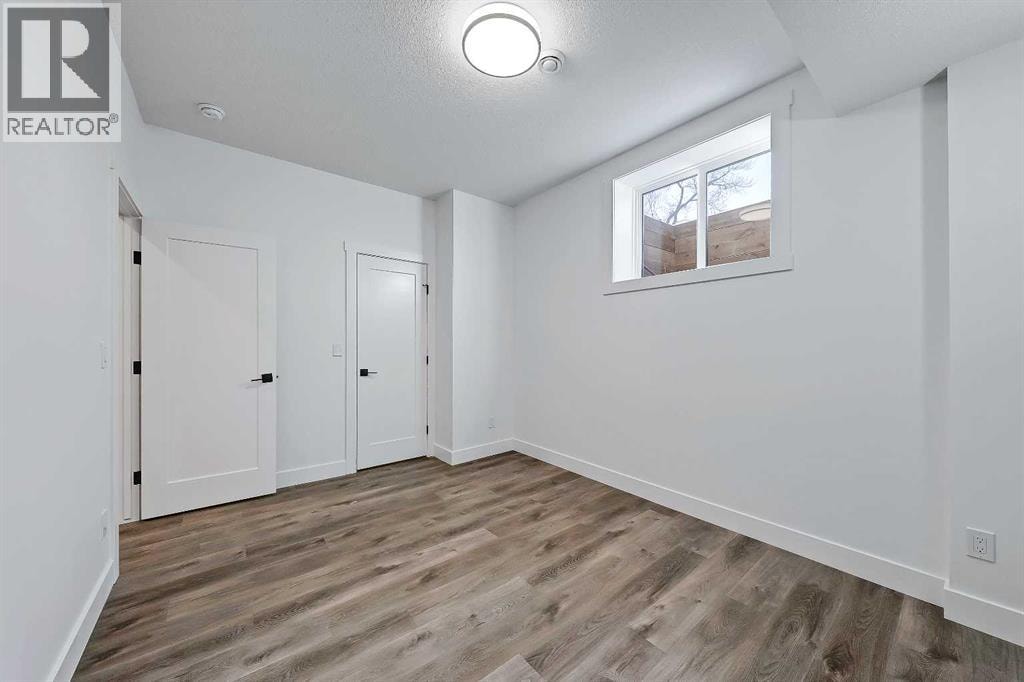 3538 43 Street SW — photo 42