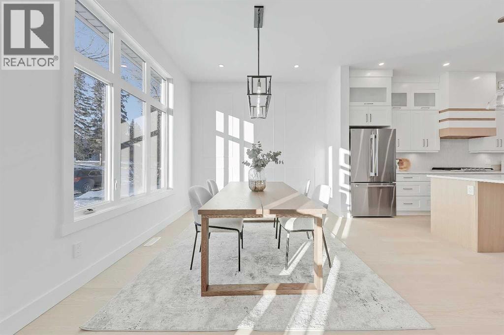 3538 43 Street SW — photo 5