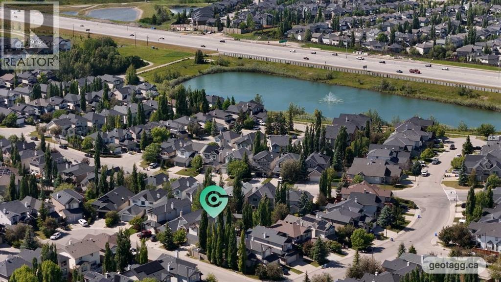 9 Cresthaven Way SW — photo 8