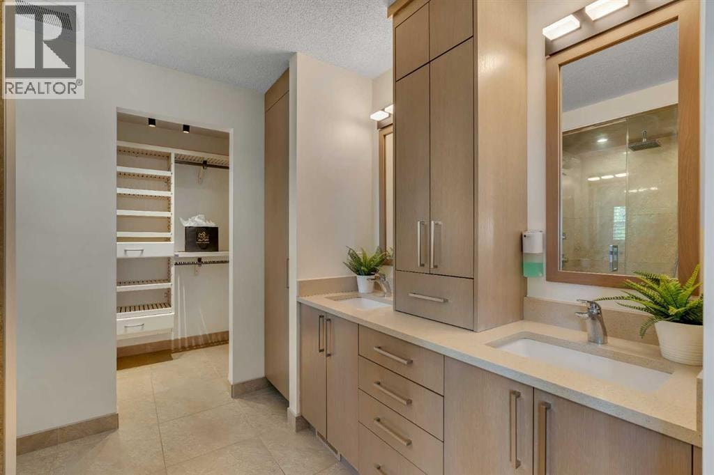 9 Cresthaven Way SW — photo 44