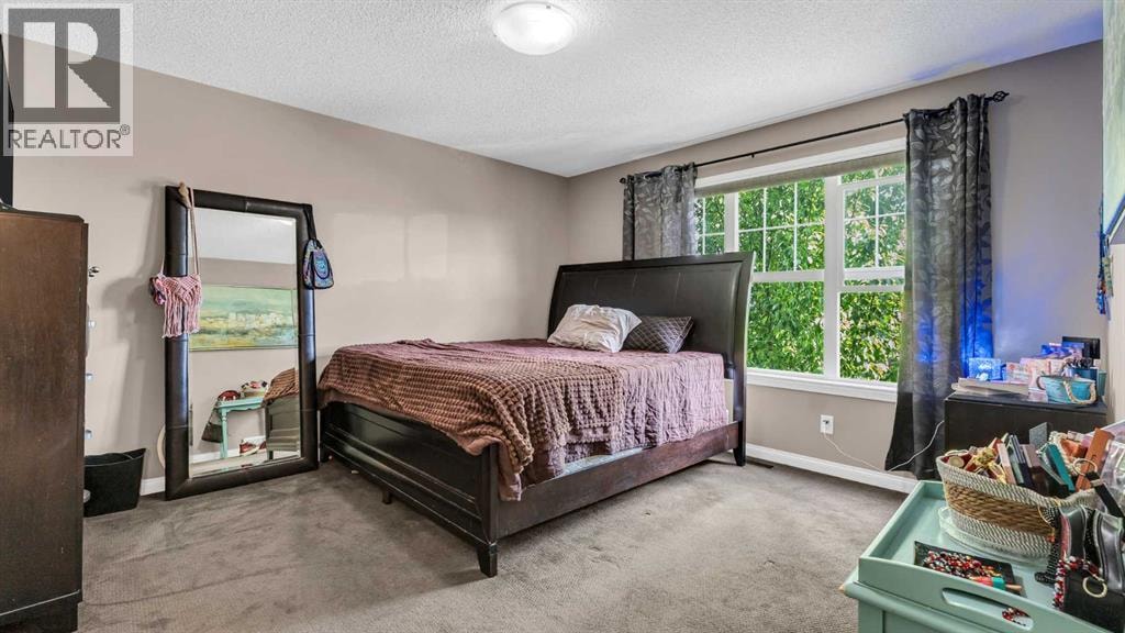 187 Cranford Close SE — photo 16