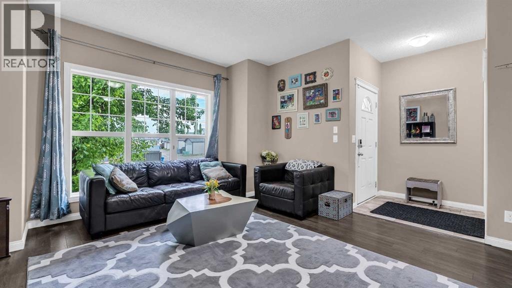187 Cranford Close SE — photo 6