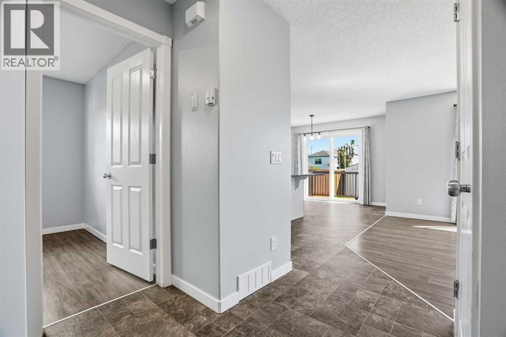 207 Sagewood Drive SW — photo 4
