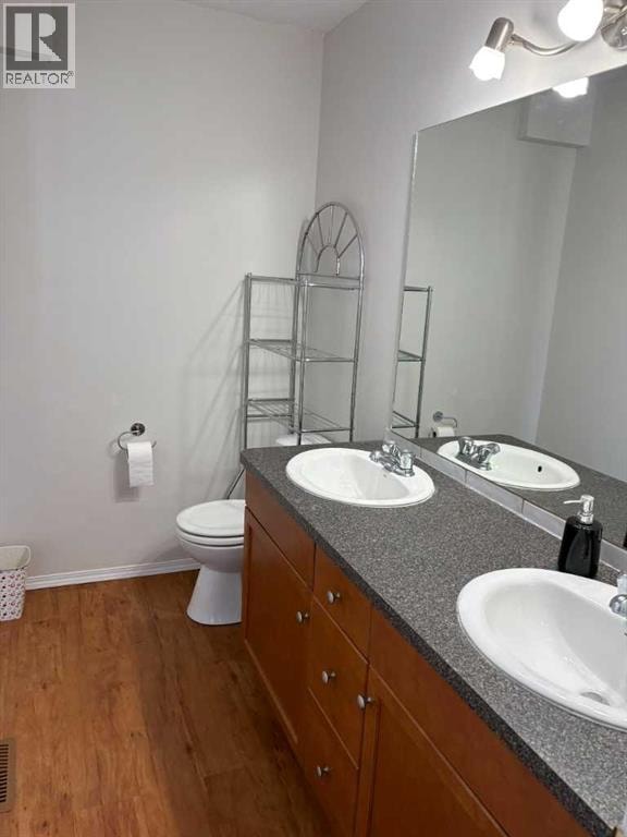 2457 22A Street NW — photo 21