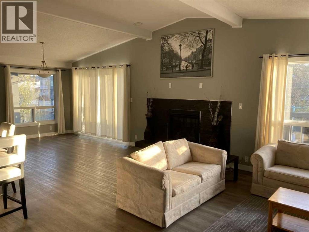 2457 22A Street NW — photo 4