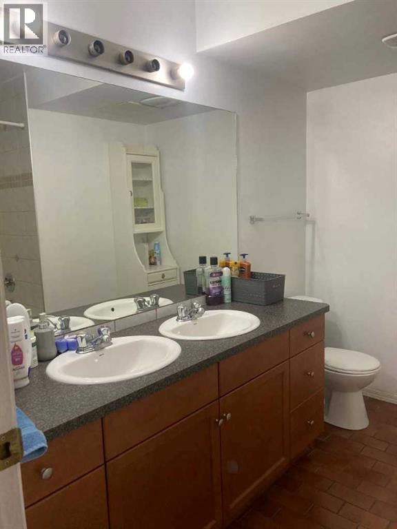 2457 22A Street NW — photo 24