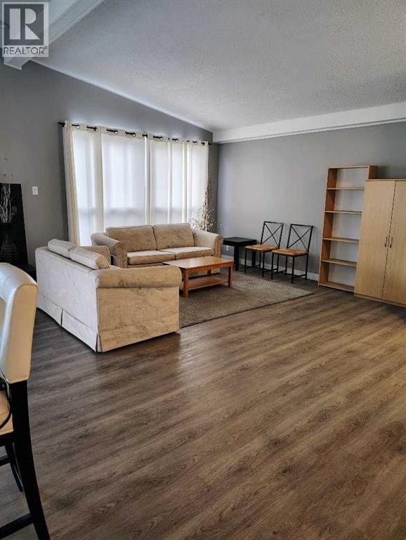 2457 22A Street NW — photo 5