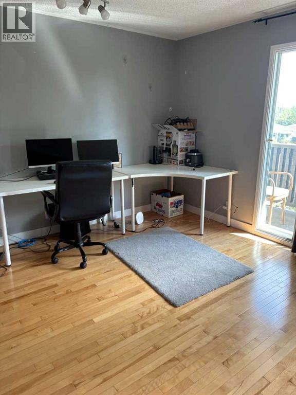 2457 22A Street NW — photo 8