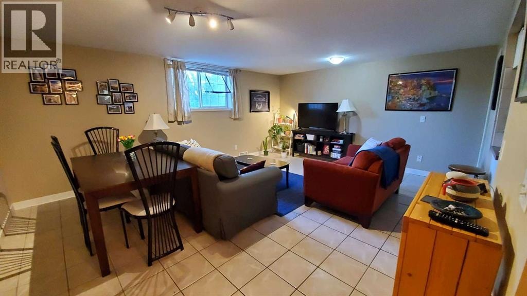 2457 22A Street NW — photo 28