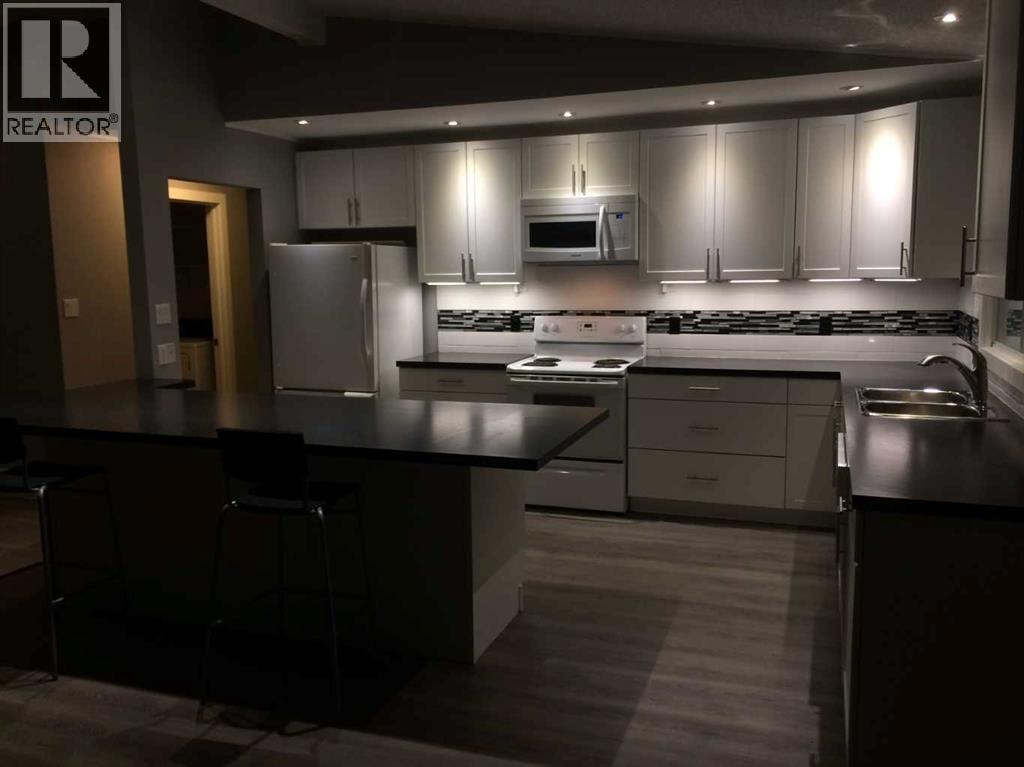 2457 22A Street NW — photo 3