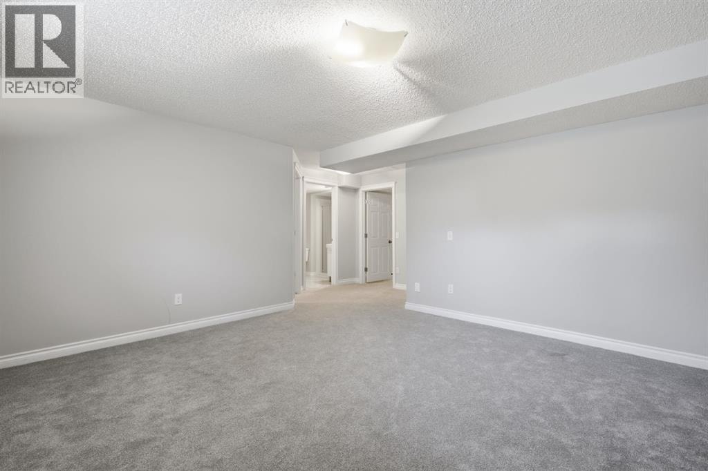 331 MILLVIEW Bay SW — photo 33