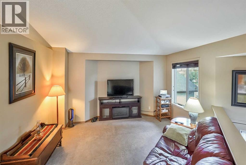 236 Covepark Close NE — photo 4