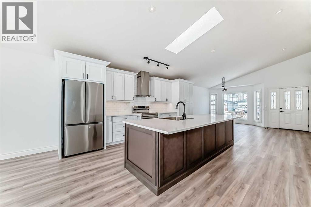 228 Woodside Crescent NW — photo 5