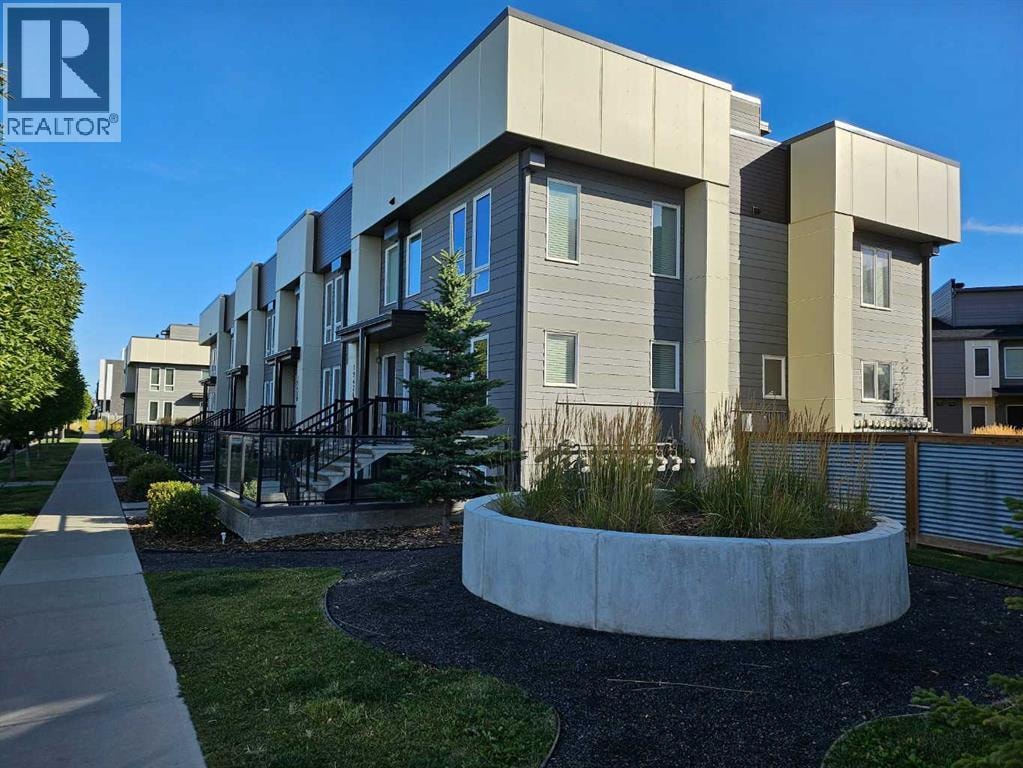 19458 37 Street SE — photo 20