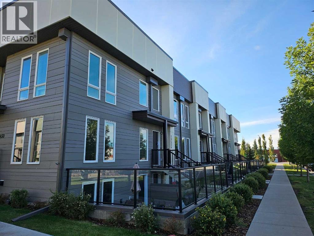 19458 37 Street SE — photo 17