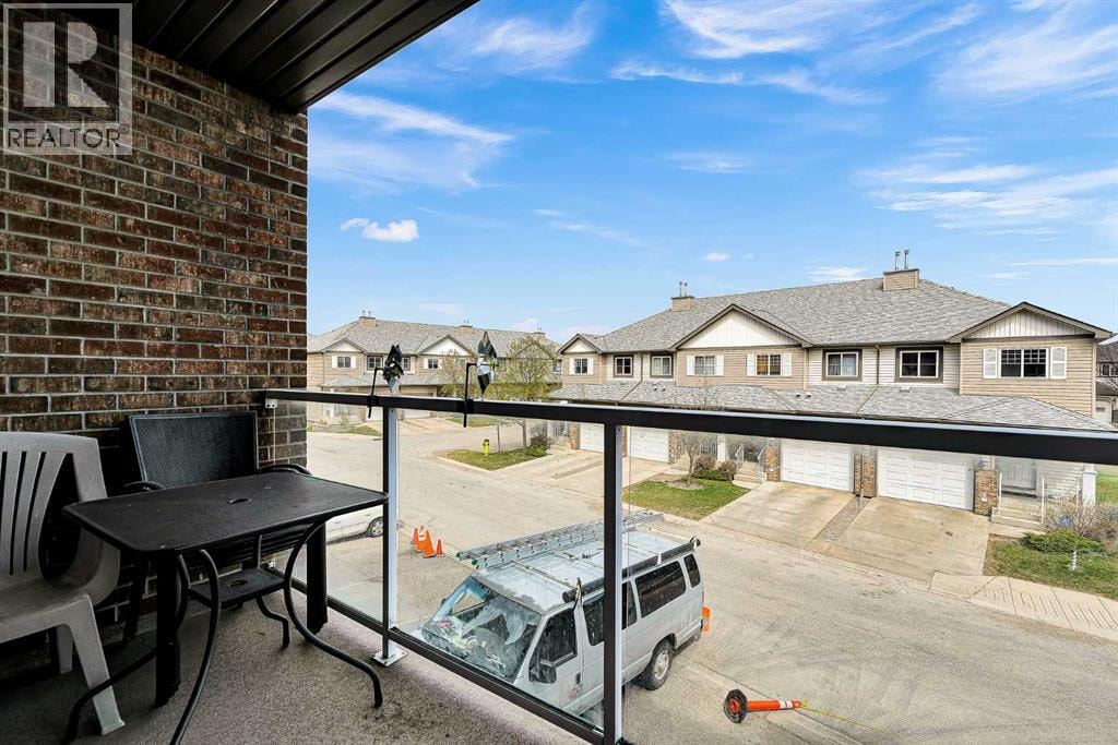 218, 92 Saddletree Court NE — photo 12