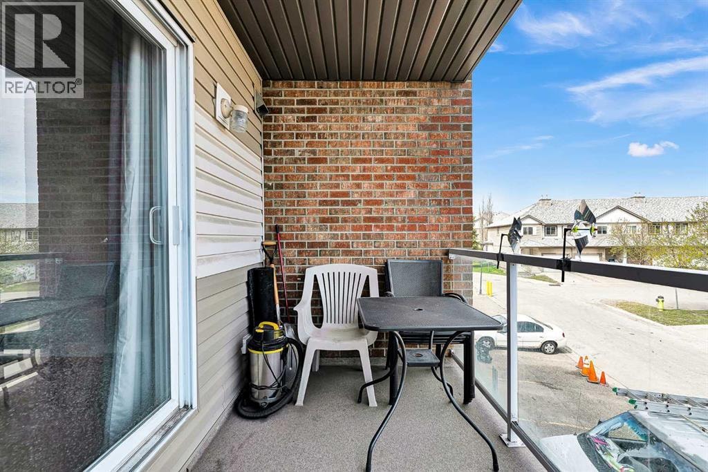 218, 92 Saddletree Court NE — photo 11