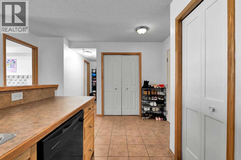 218, 92 Saddletree Court NE — photo 7