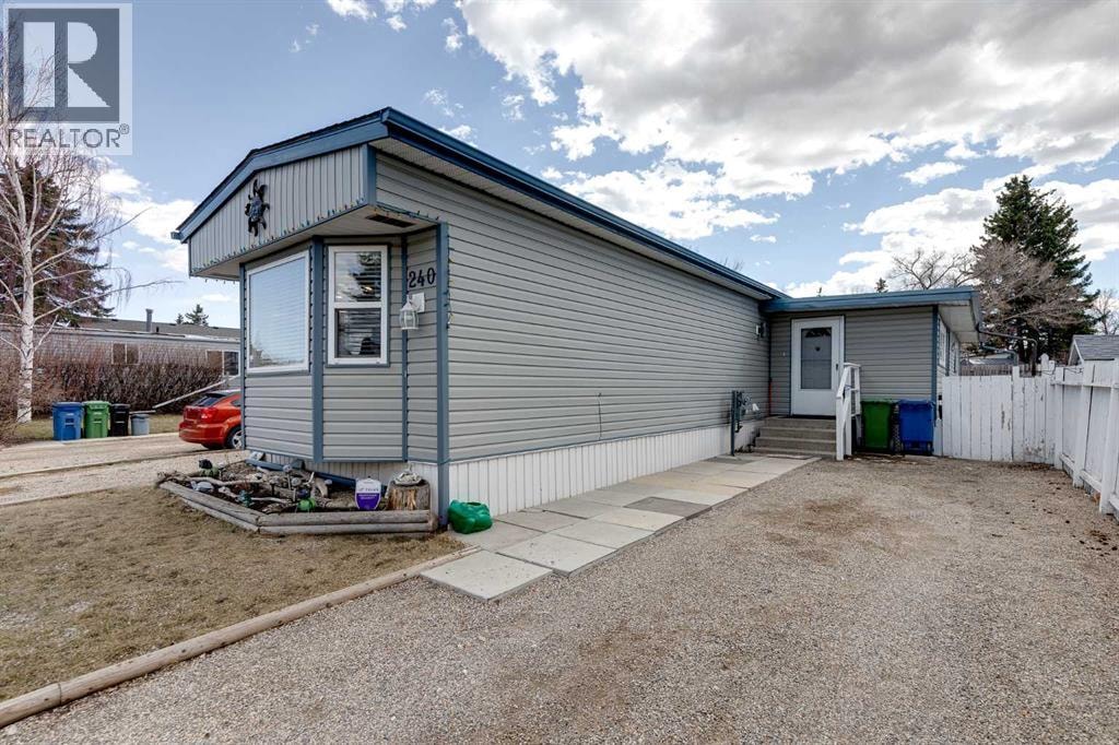 240 Big Hill Circle SE — photo 4