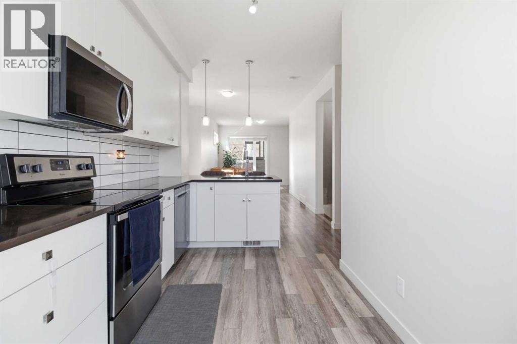 402, 11 Evanscrest Mews NW — photo 15