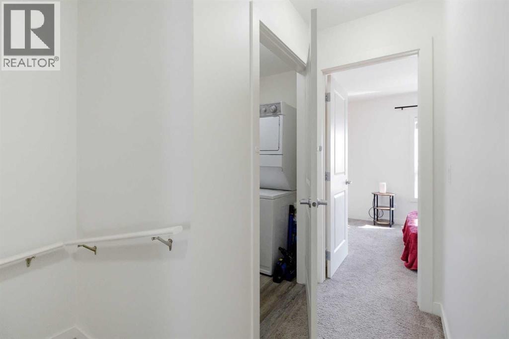 402, 11 Evanscrest Mews NW — photo 22