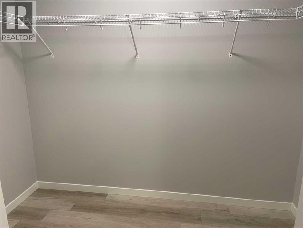 210, 40 Carrington Plaza NW — photo 14