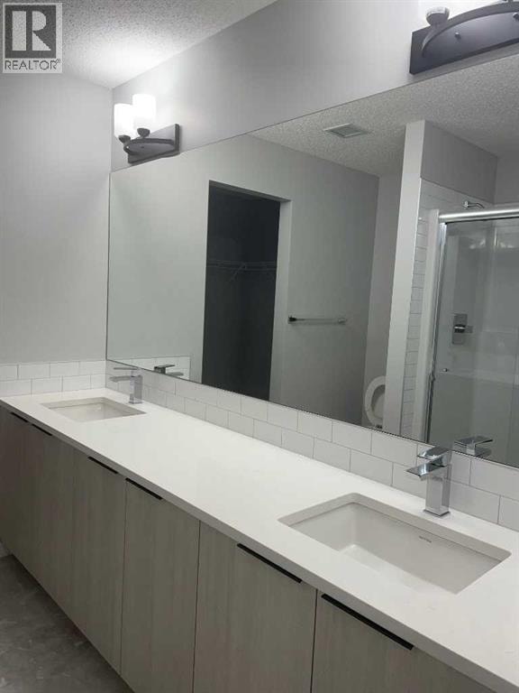 210, 40 Carrington Plaza NW — photo 12