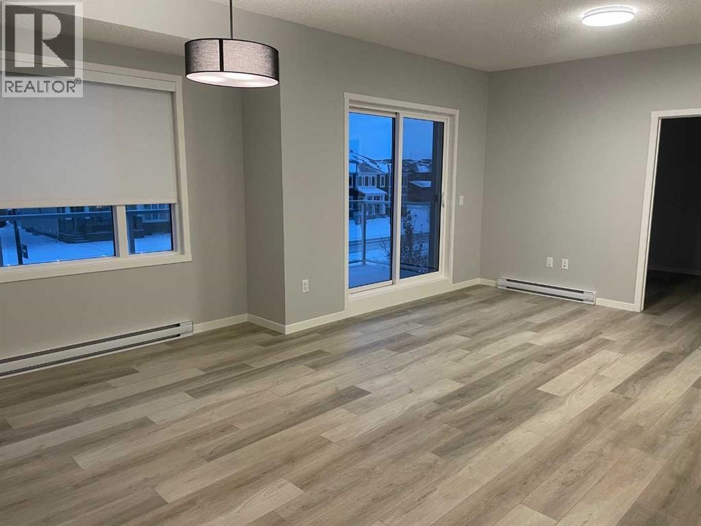 210, 40 Carrington Plaza NW — photo 8