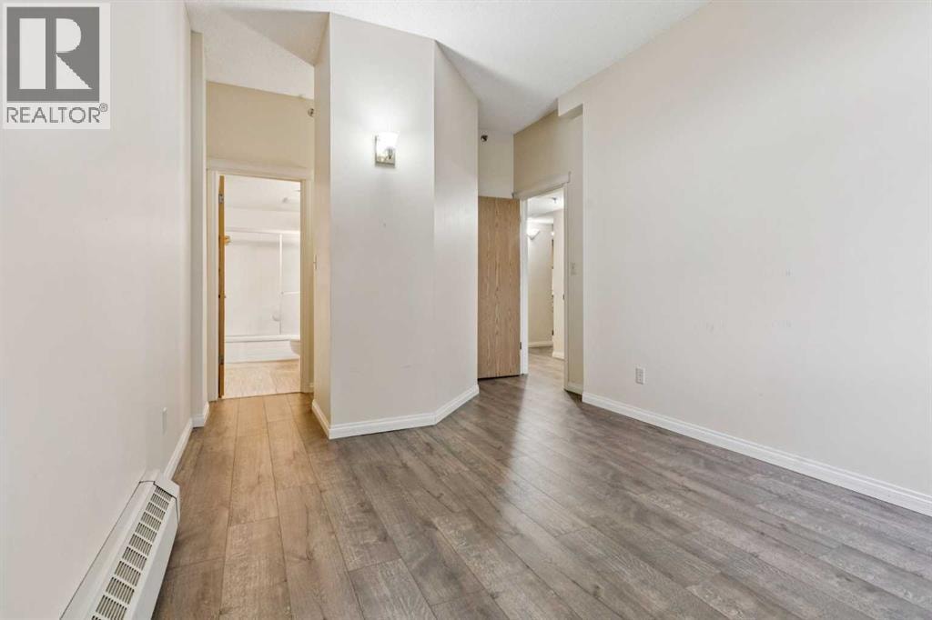 103, 2011 University Drive NW — photo 17