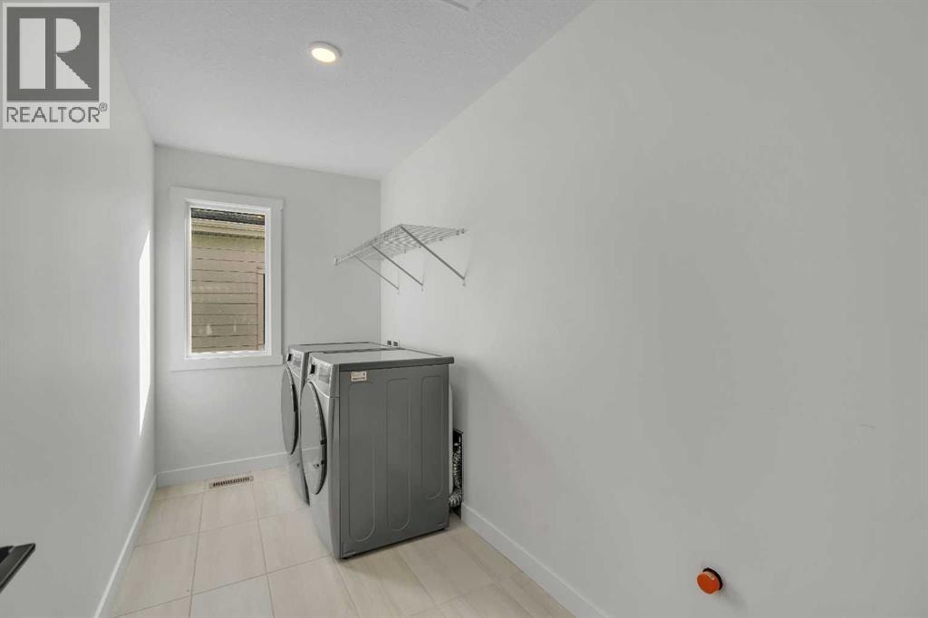 649 Sailfin Drive — photo 42