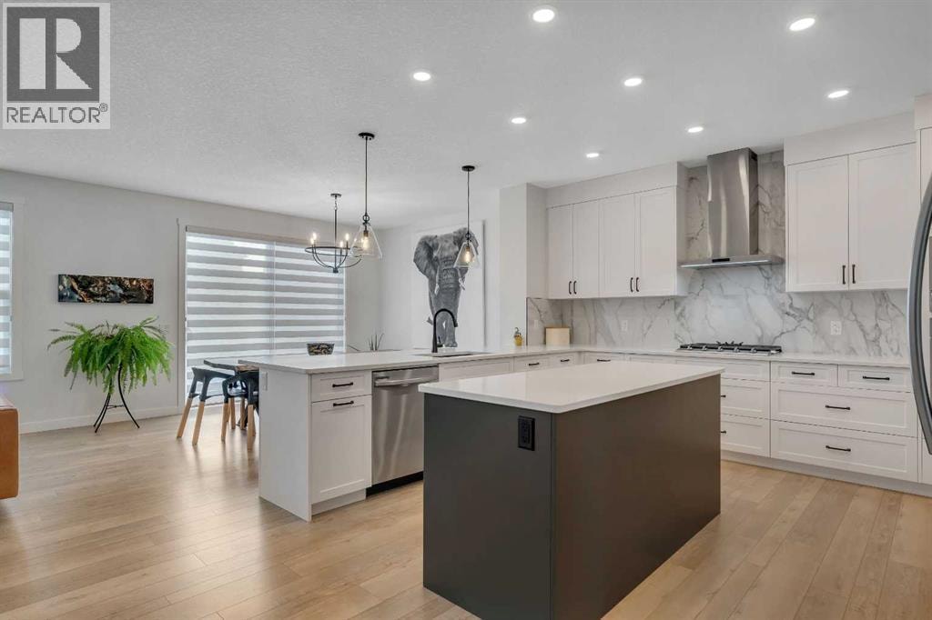 649 Sailfin Drive — photo 2