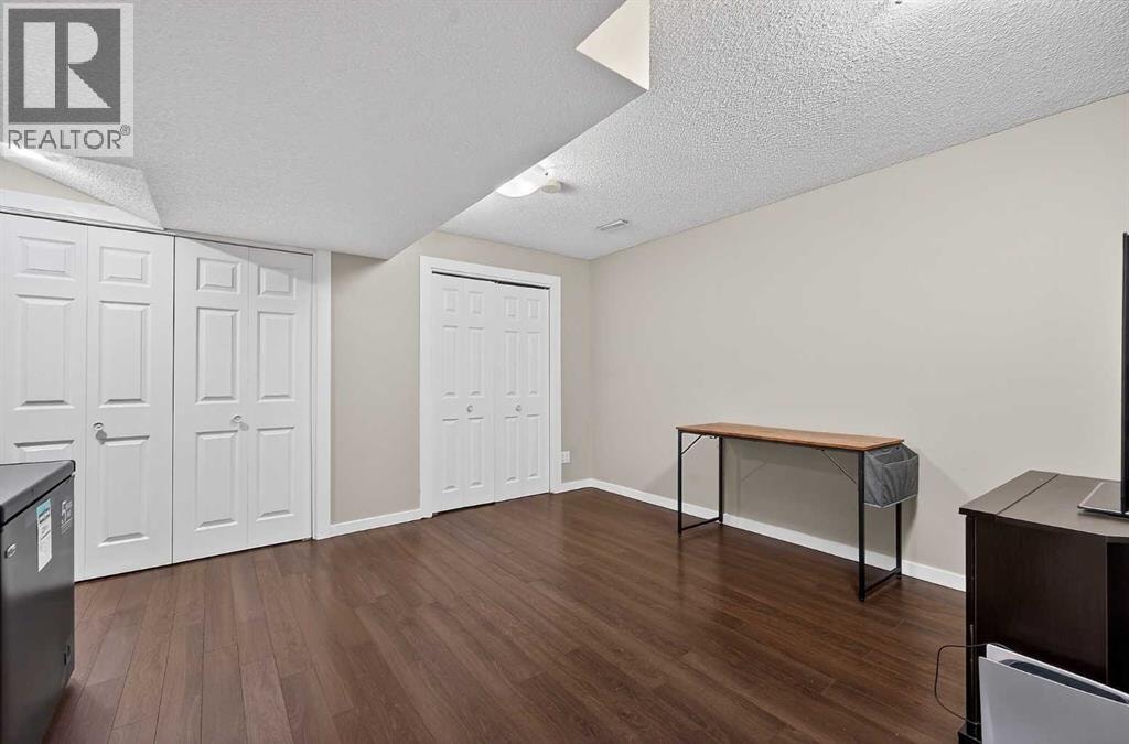 402, 2005 Luxstone Boulevard SW — photo 39