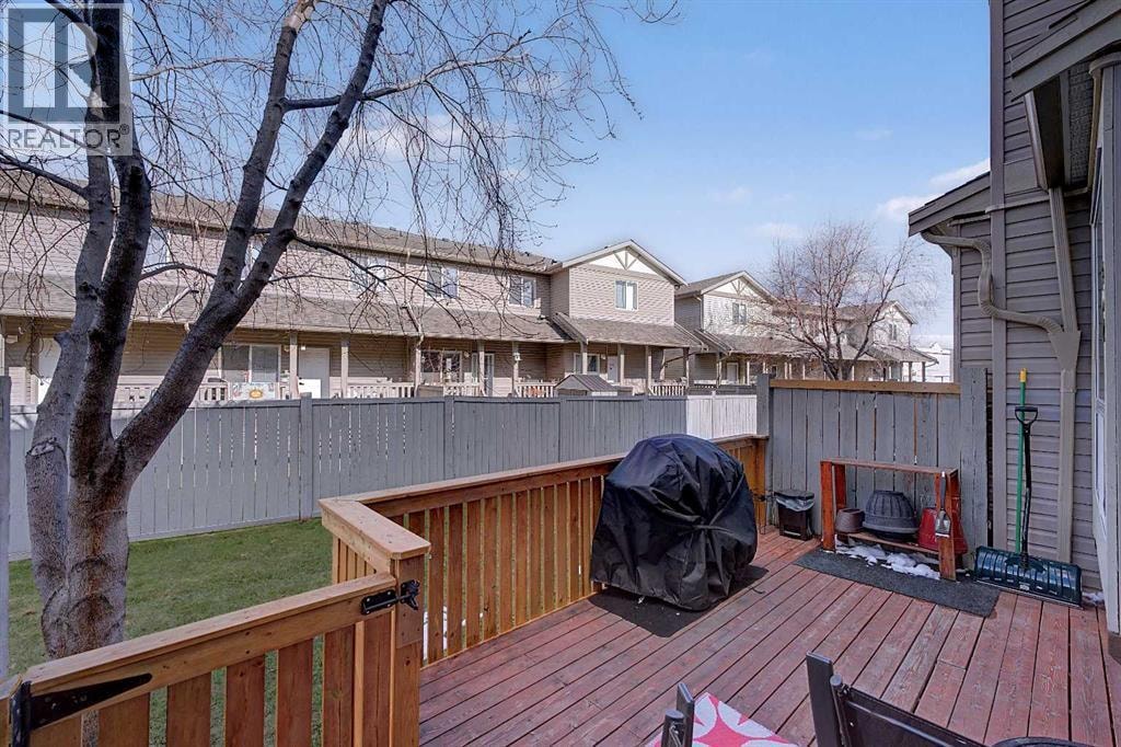 402, 2005 Luxstone Boulevard SW — photo 42