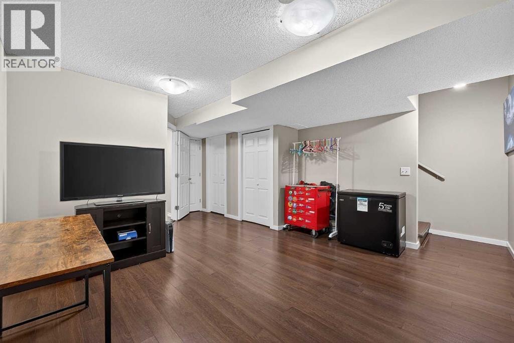 402, 2005 Luxstone Boulevard SW — photo 38