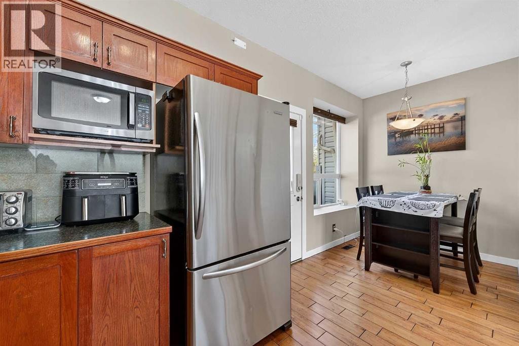 402, 2005 Luxstone Boulevard SW — photo 22