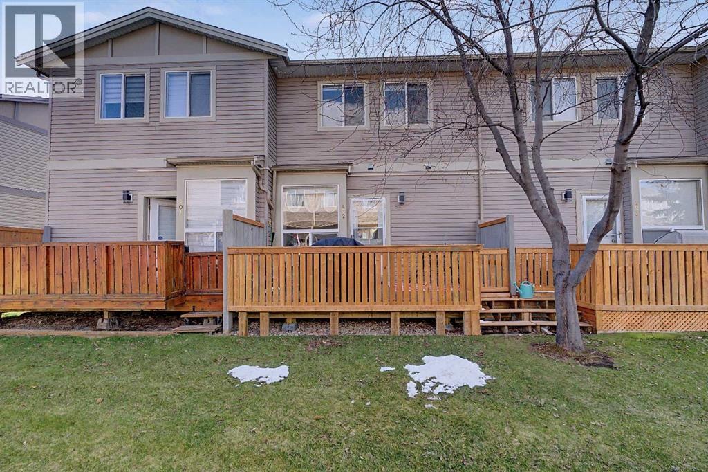402, 2005 Luxstone Boulevard SW — photo 44