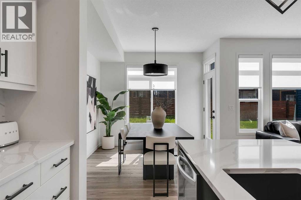 48 Lucas Passage NW — photo 9