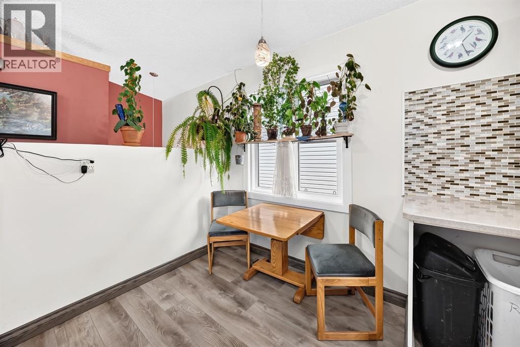 94 Elk Hill SE — photo 12