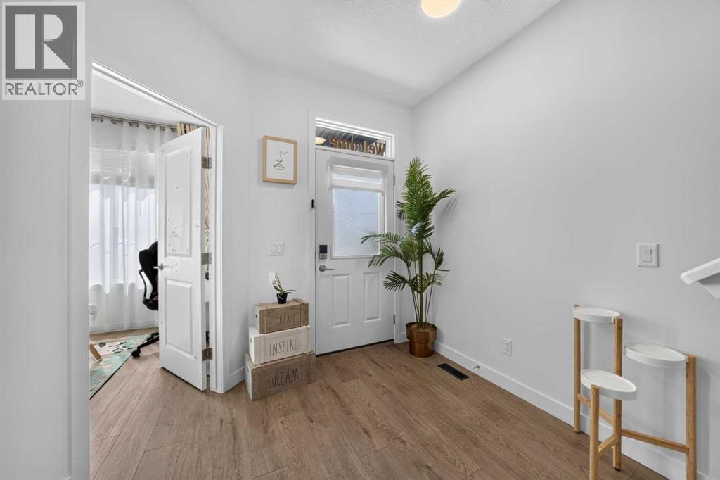 289 Magnolia Way SE — photo 2