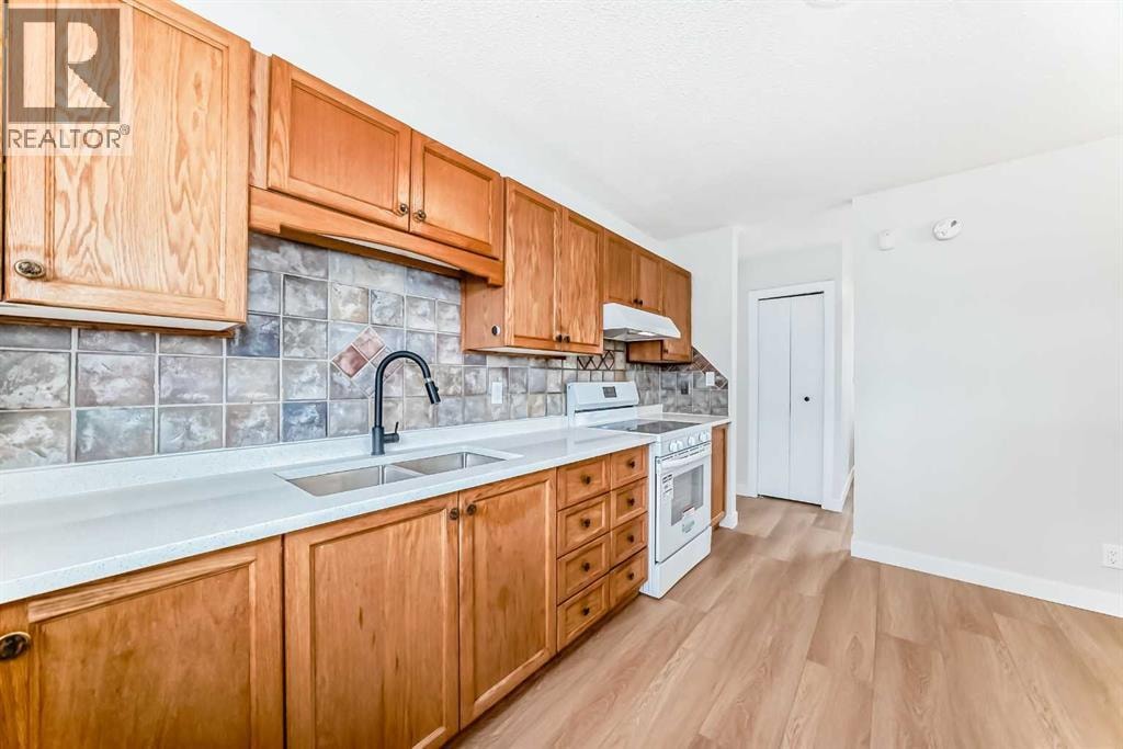 4607 Marwood Way NE — photo 15