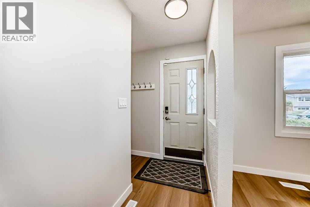 4607 Marwood Way NE — photo 3